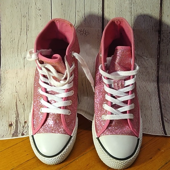 JOJO Siwa - Picture 1 of 4